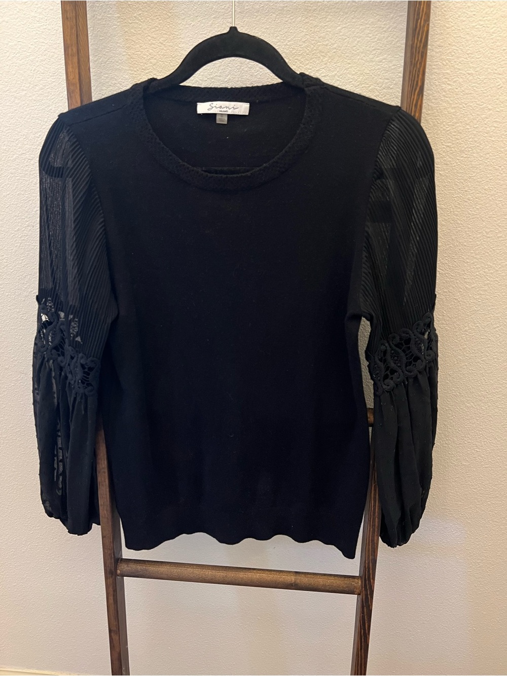 Sioni Black Lace Sleeve Blouse Size Small